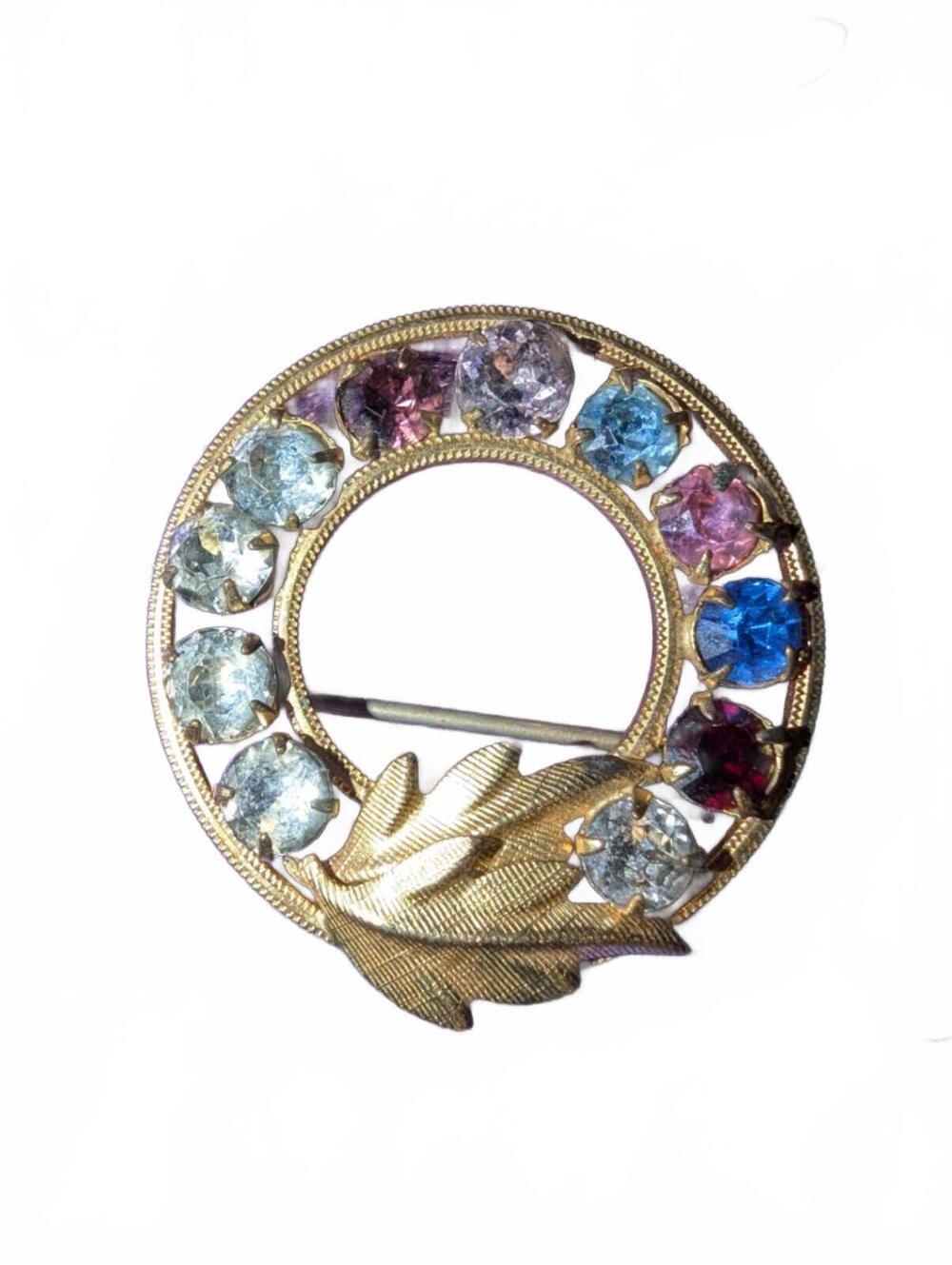 Vintage Gold Tone goldfilled Floral Rhinestone Circle Brooch Pin